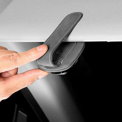 Brilleholder til bilens solskærm (med logo)