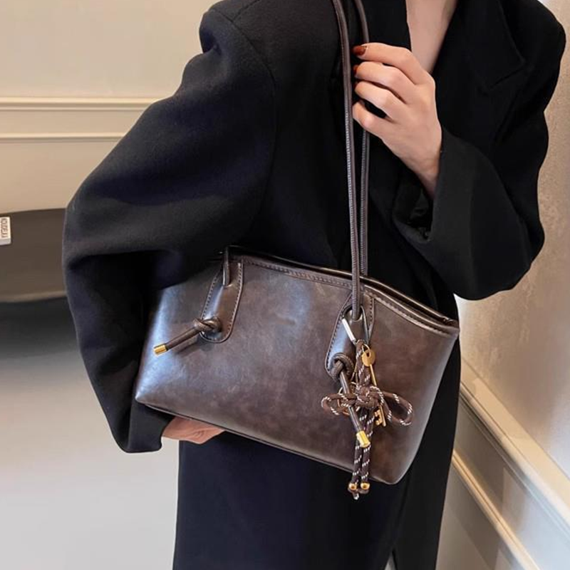 Skuldertaske i vegansk læder