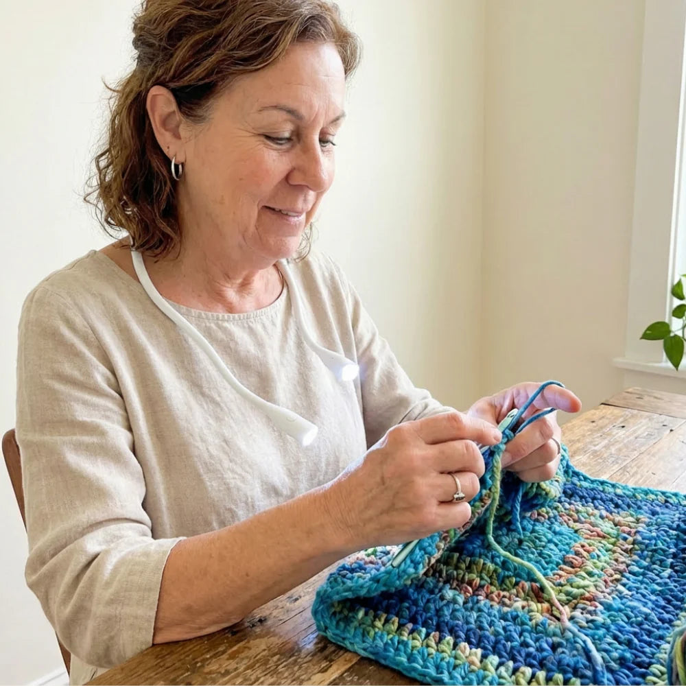 Genopladelig LED-nakkelampe til læsning og strikning (dæmpbar)